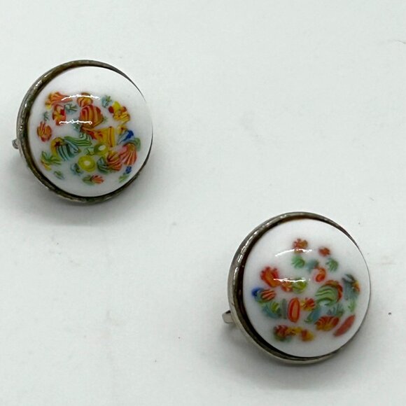 Vintage Hand Painted Porcelain Clip-On Earrings Floral Motif 3/4" Silver-tone - Picture 4 of 10